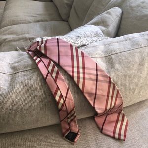 Burberry tie